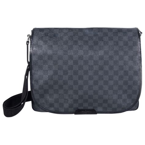 fausse sacoche louis vuitton homme|louis vuitton pochette for sale.